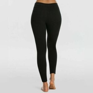 SPANX Jean-Ish Ankle Leggings Black Size: Small.